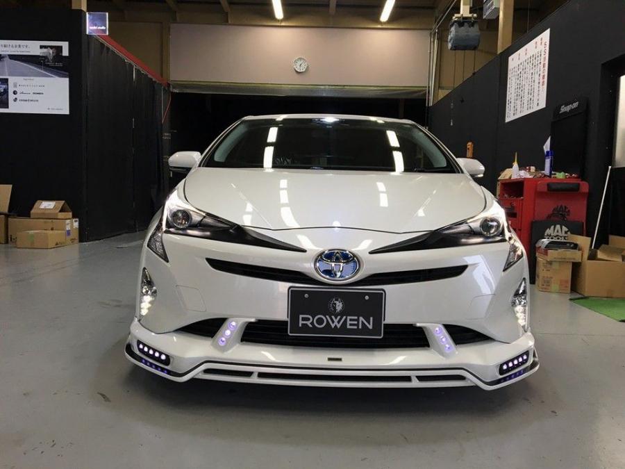  Toyota Prius by Rowen 2016 года  (фото 11 из 27)